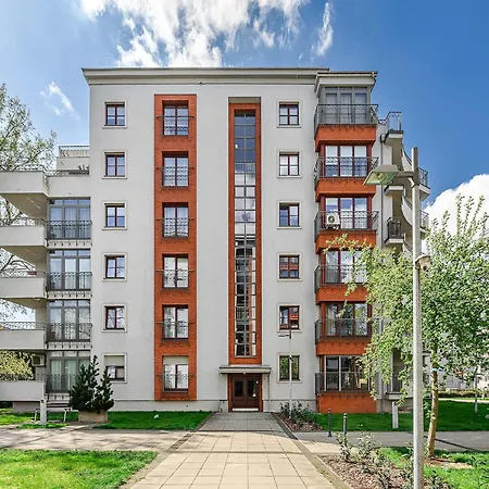 Lejlighed Parkside Flat With Private Garage *