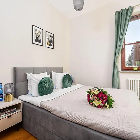 Lejlighed Parkside Flat With Private Garage *