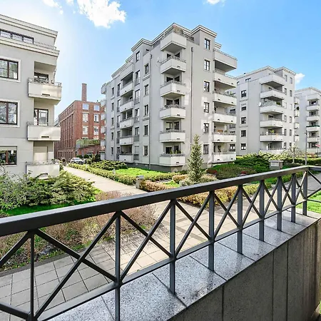 Lejlighed Parkside Flat With Private Garage Łódź